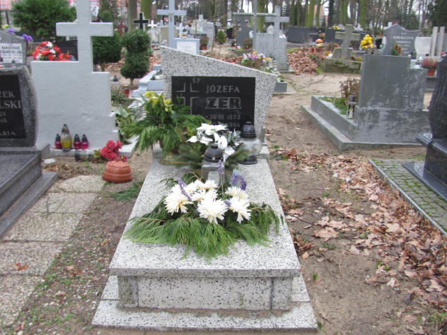 Grób Józefa Zer