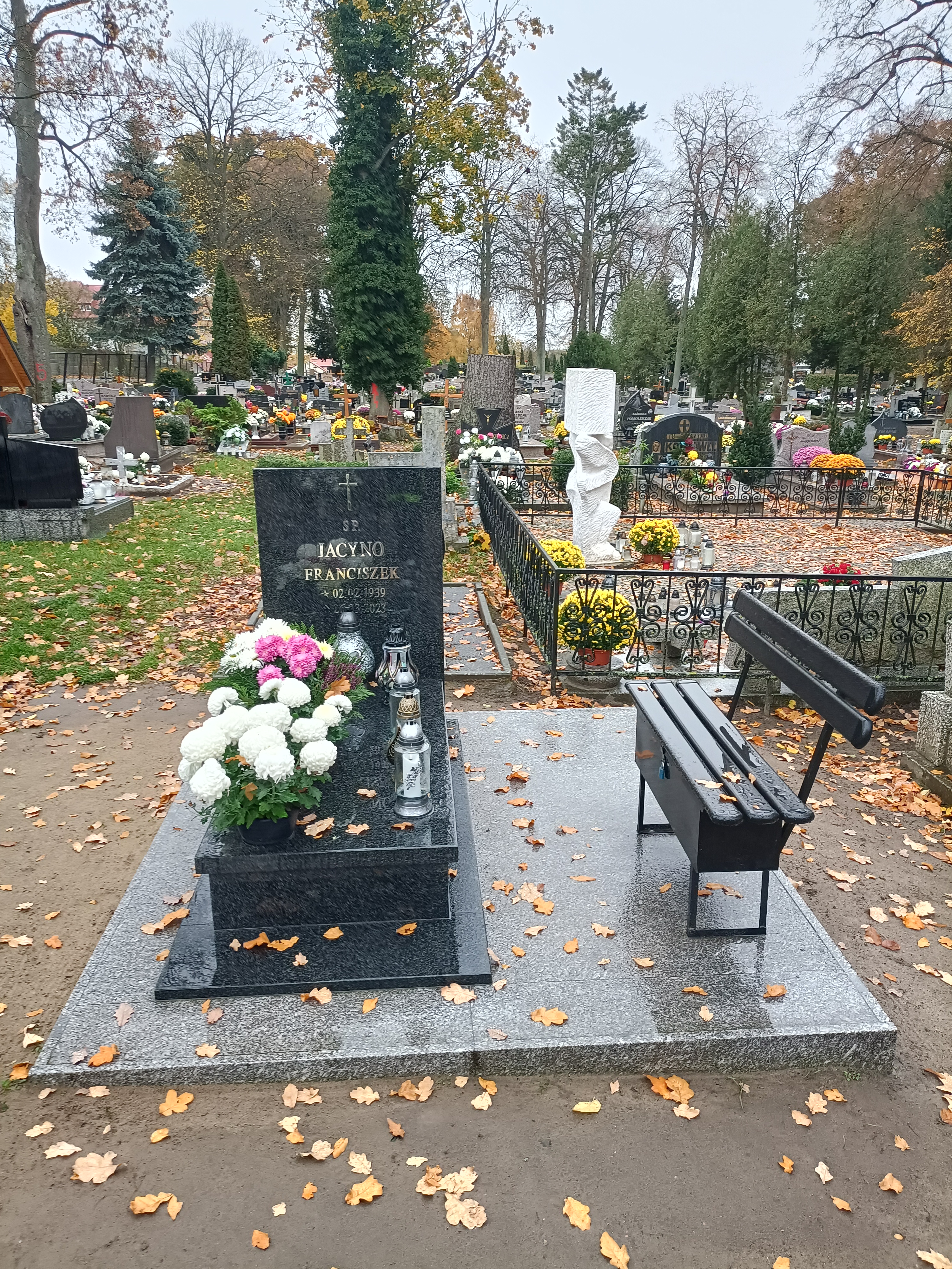 Grób Franciszek Jacyno