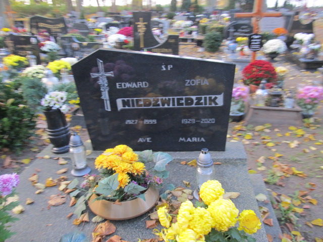 Edward Niedźwiedzik 1927 Wolin - Grobonet - Wyszukiwarka osób pochowanych