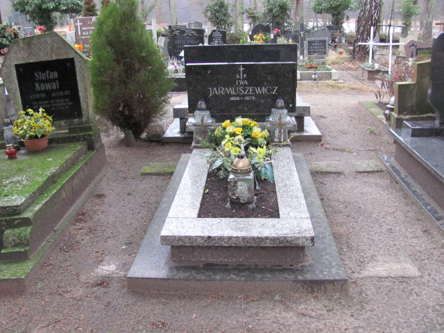 Grób Ewa Jarmuszewicz
