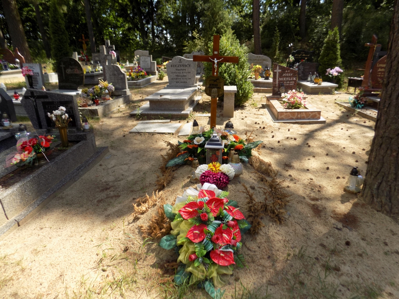 Józefina Kwas 1930 Wolin - Grobonet - Wyszukiwarka osób pochowanych